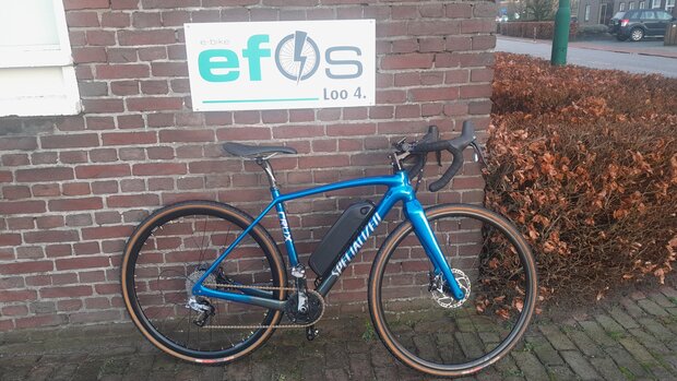 Race fiets met steekasmotor